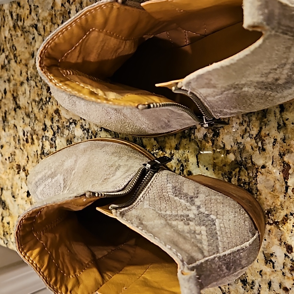 Lucky Brand Ankle Booties - Picture 13 of 13